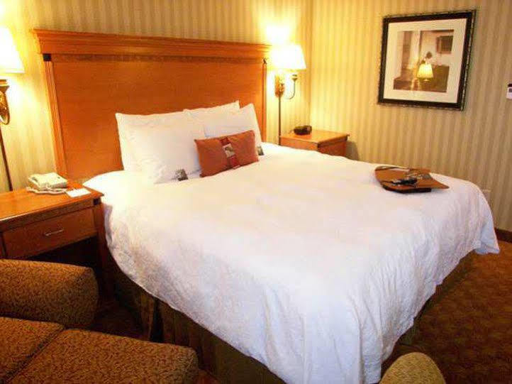 Hampton Inn Blue Ash/Cincinnati, Oh Exteriör bild